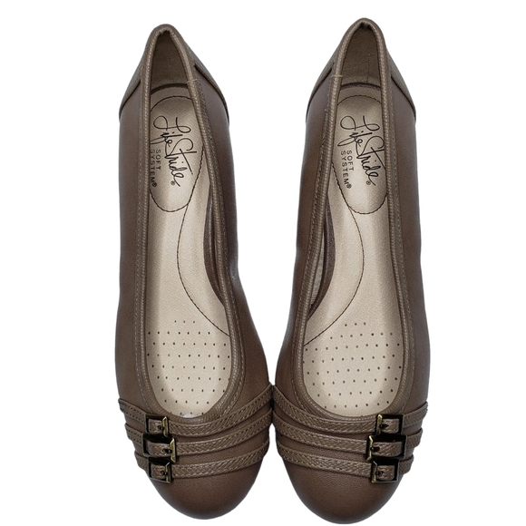 Life Stride | Brown Round Almond Toe Slip On Cushioned Wedge Flats Women's 6 - Picture 1 of 12